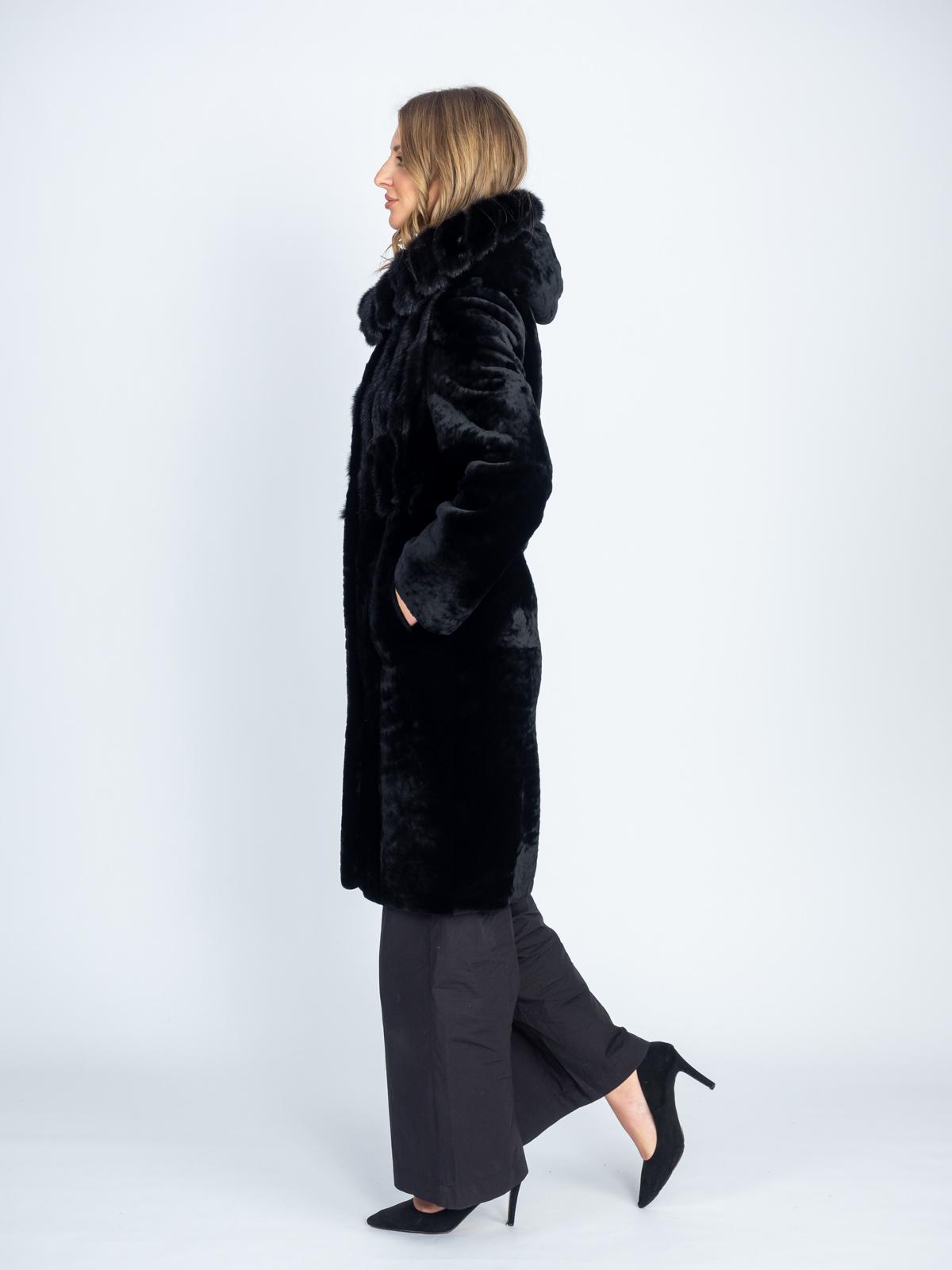 Шуба из меха овчины Арина FURS М-255