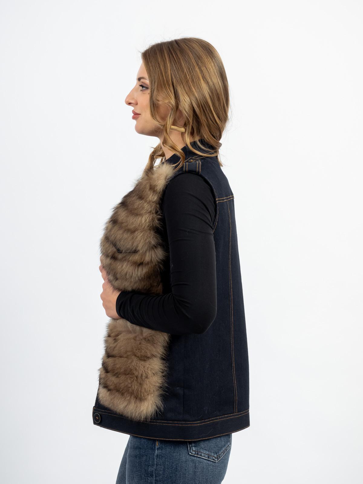 Жилет женский из текстиля и меха песца Р.О.М.А. Жилет 1