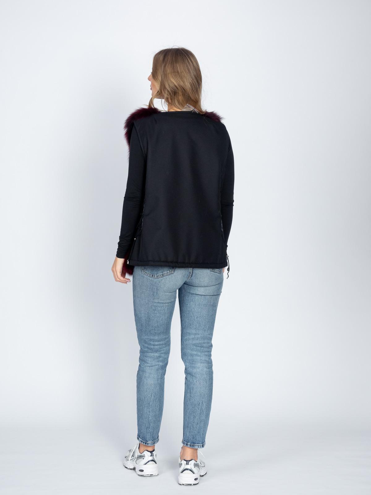 Жилет из текстиля и меха лисицы Меха России 49