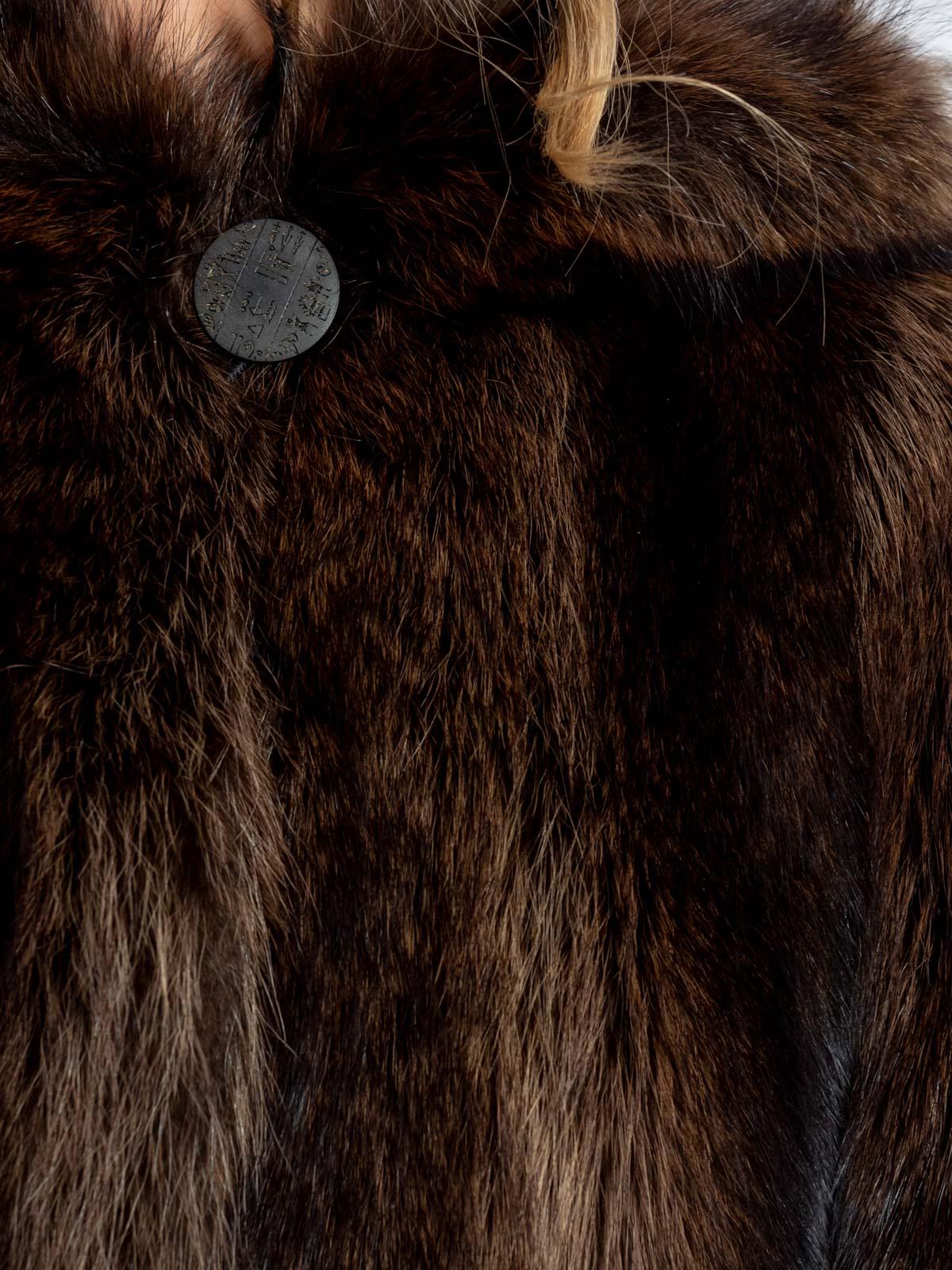 Шуба из меха енота Меха России 288-к