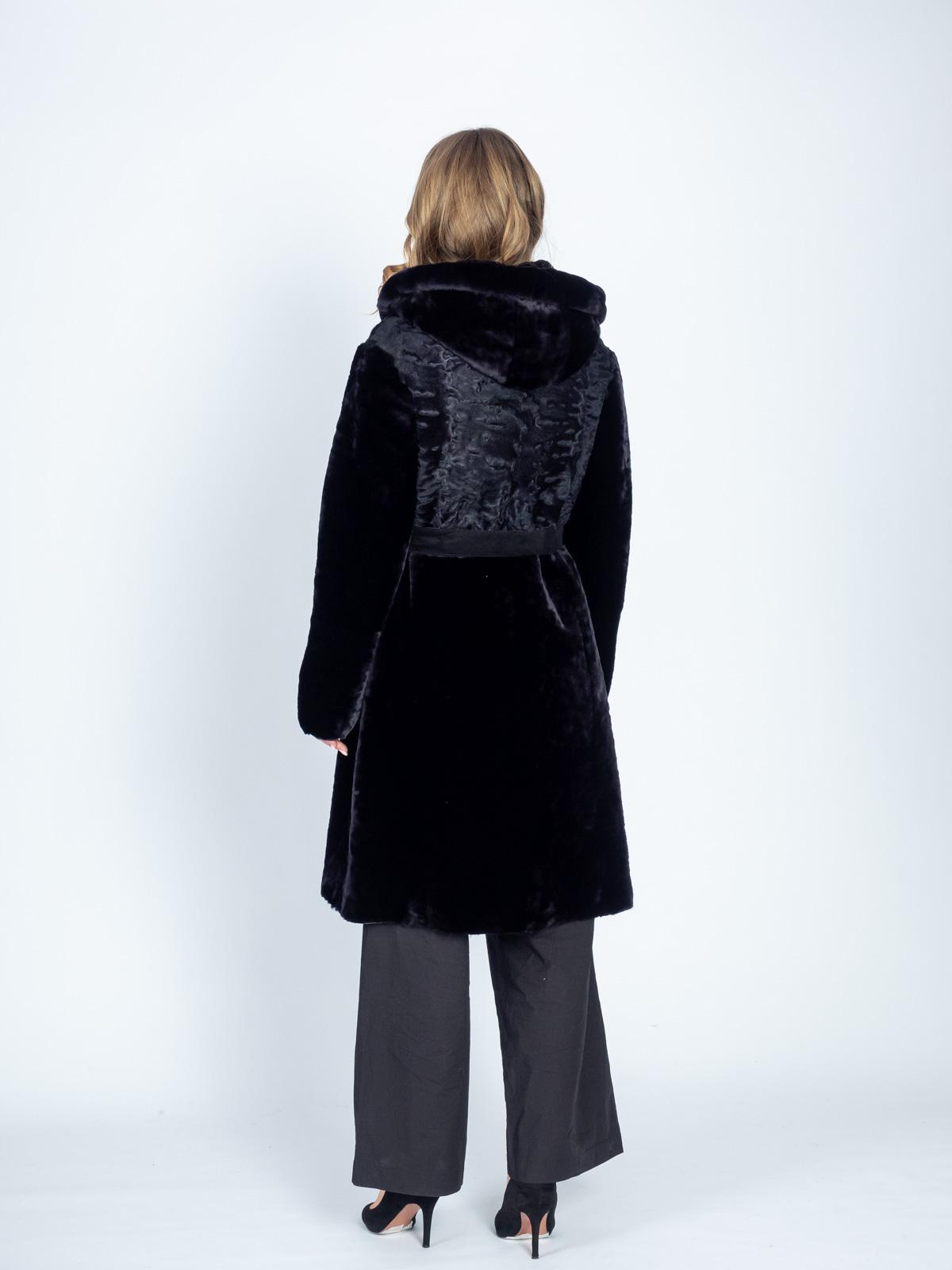 Шуба женская из меха овчины М.А.И.с 211