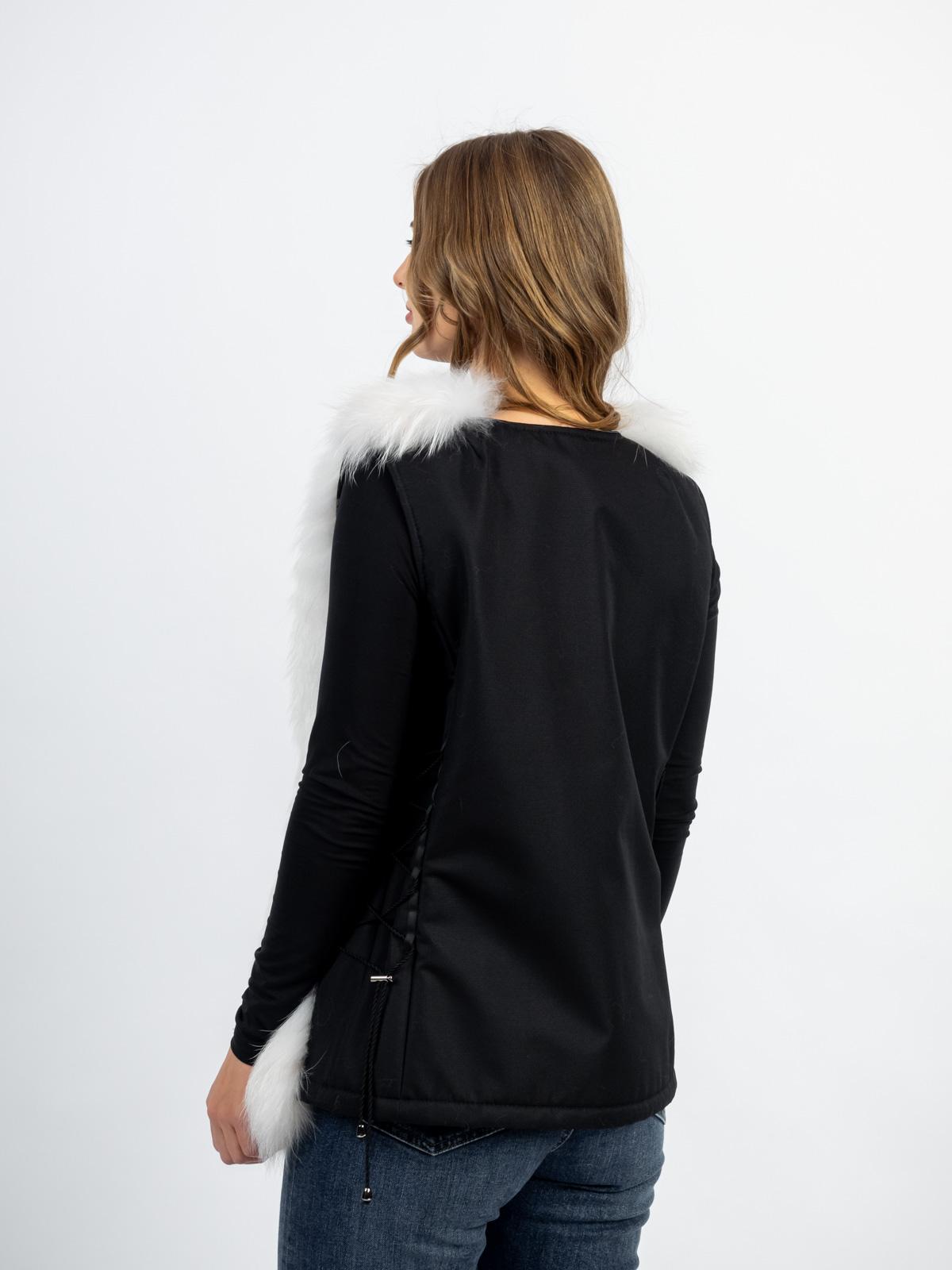 Жилет женский из текстиля и меха енота Меха России 49