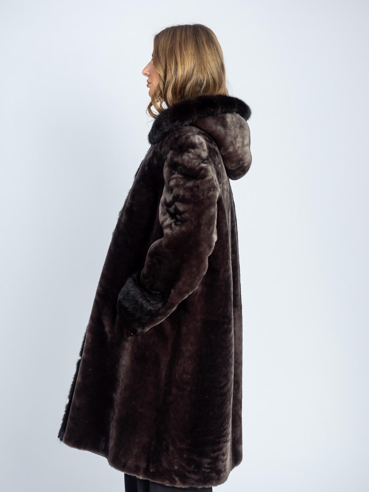 Шуба женская из меха овчины Bagira Queen M-223