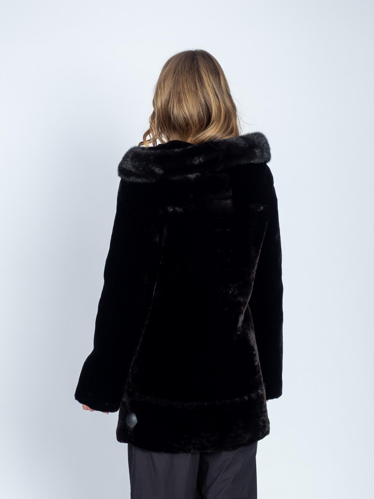 Шуба женская из меха овчины Шуба из меха овчины МиРель 502-М