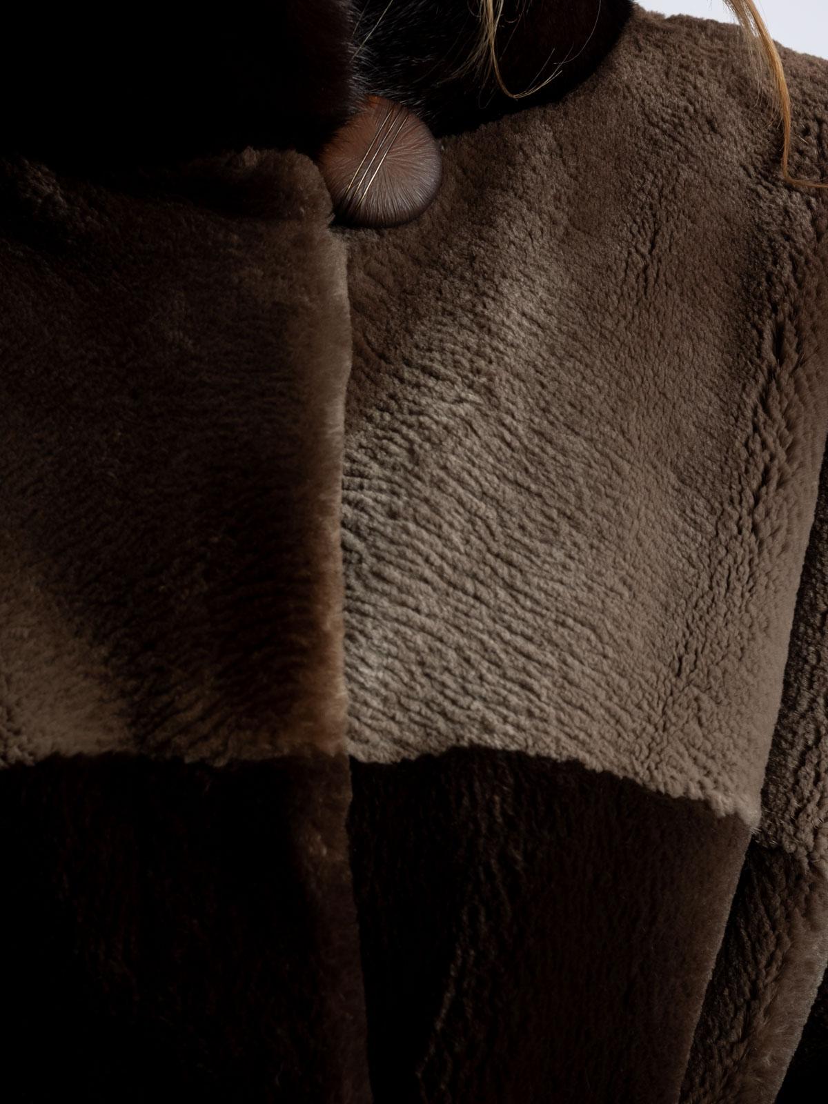 Шуба женская из меха бобра Меховая Мода 533