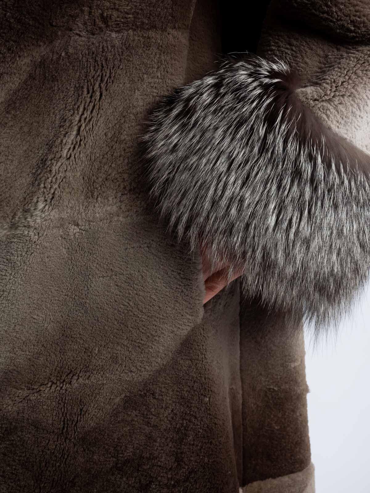 Шуба из меха бобра Меха России 392