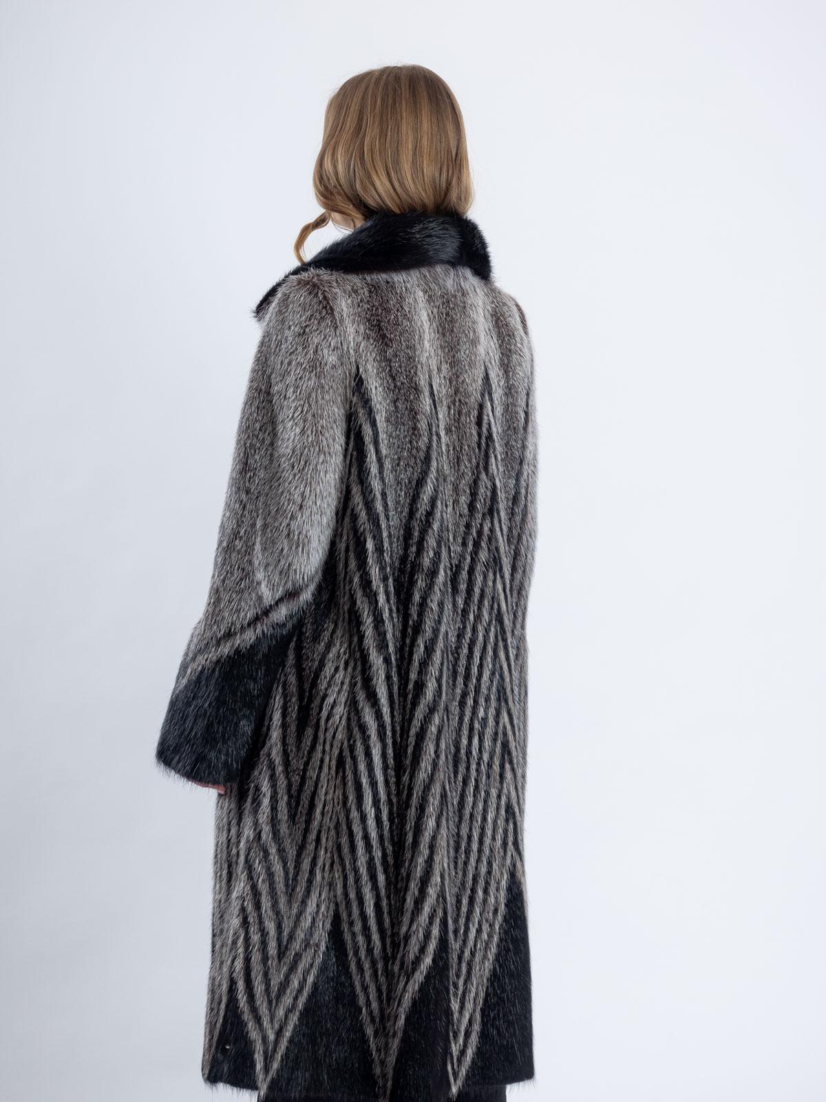 Шуба женская из меха нутрии АРС Зебра