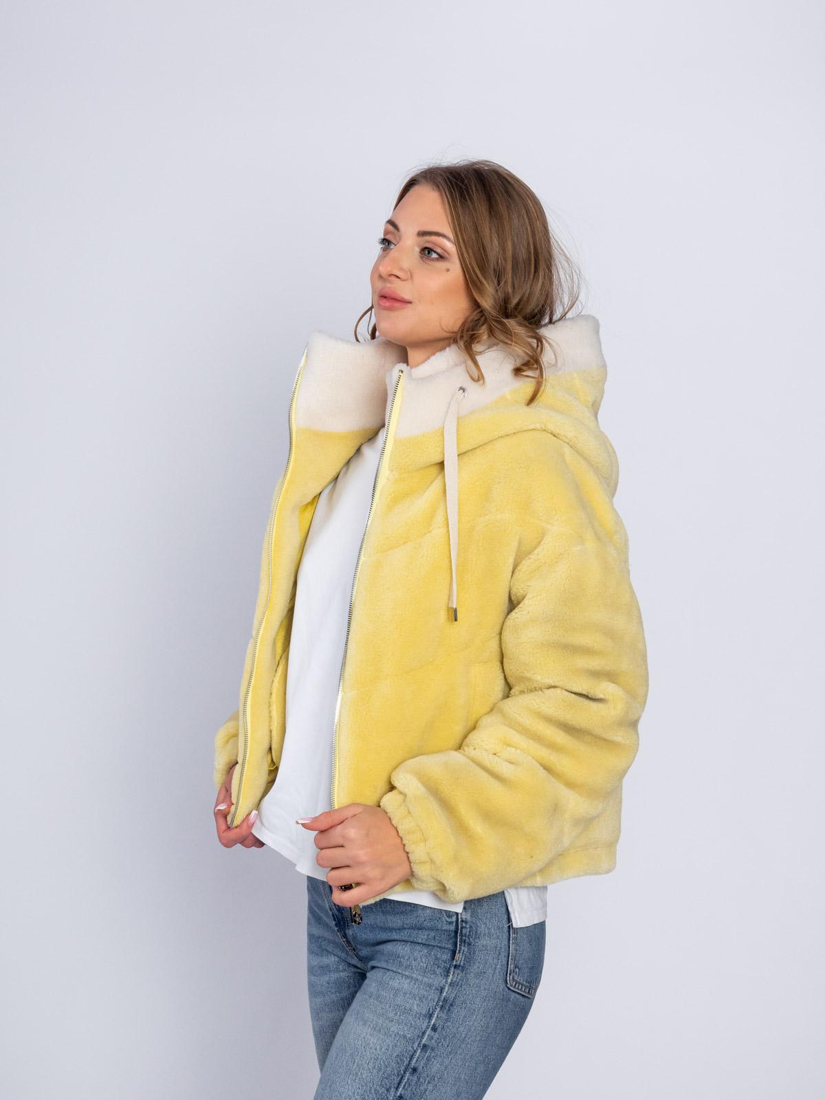 Пуховик из натуральной шерсти Adelina Fur Collection И-35