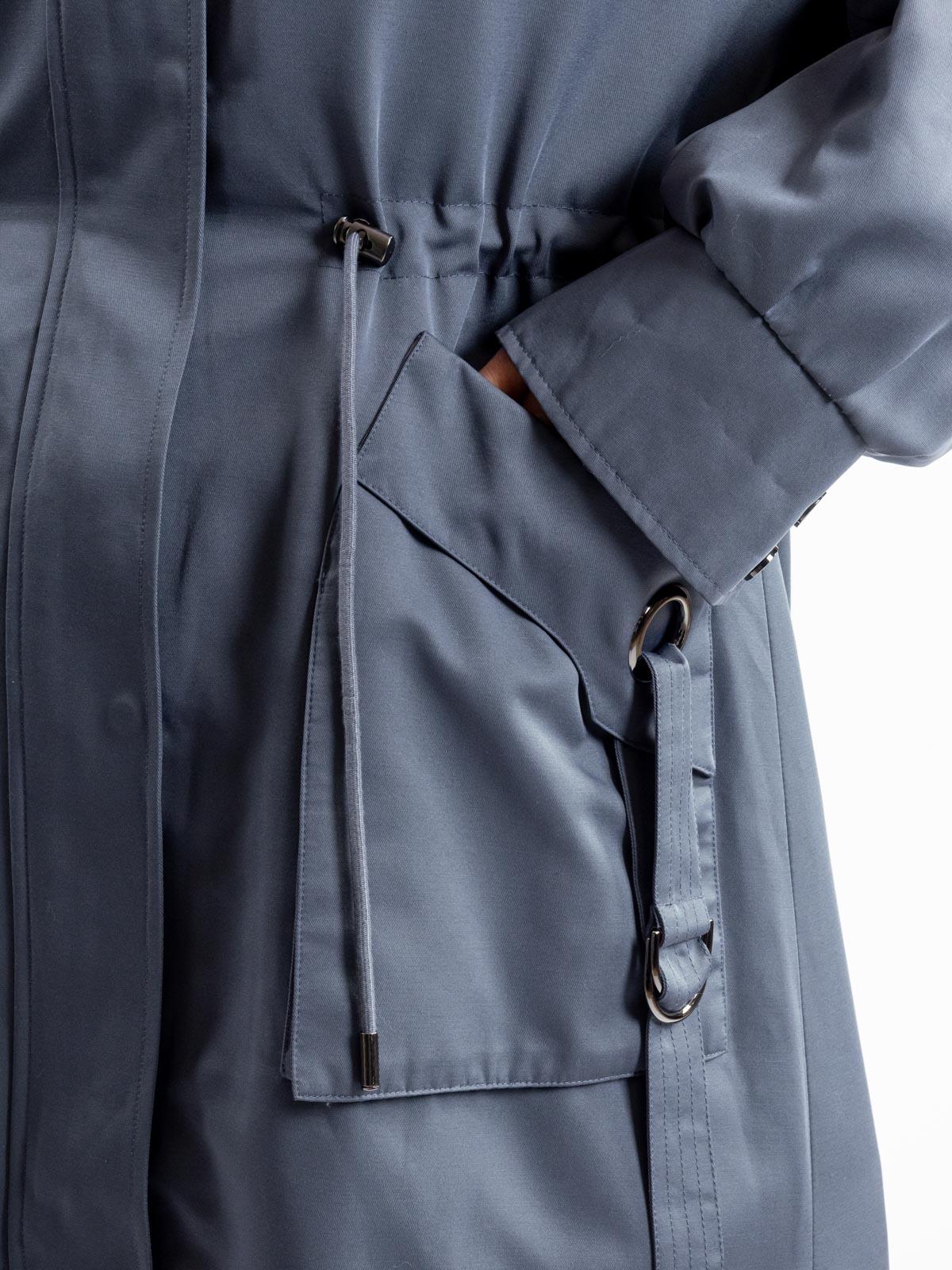 Парка женская текстильная с подкладом из меха кропика Мягкое золото Р001