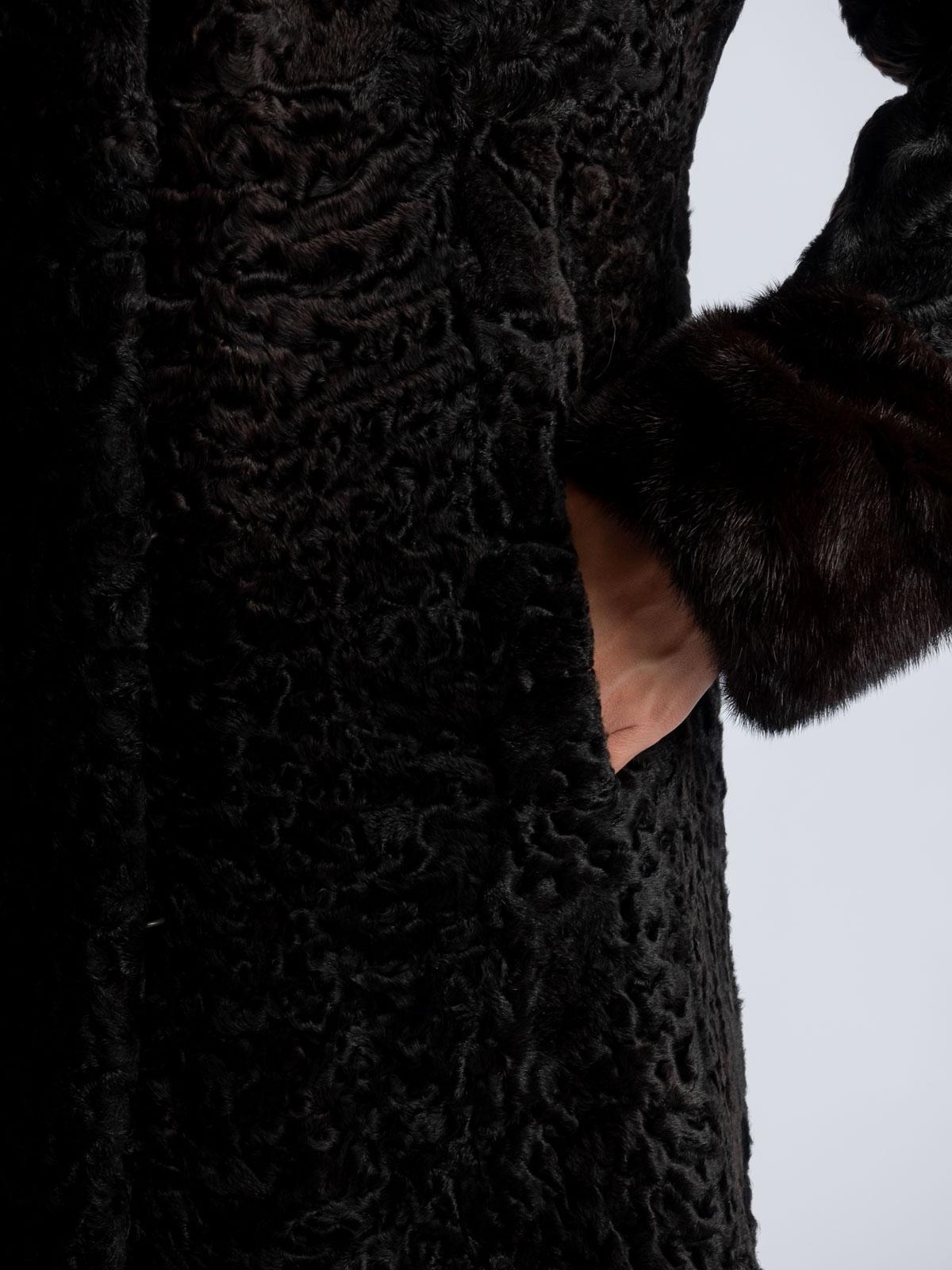 Шуба из меха каракуля Белка 4048А