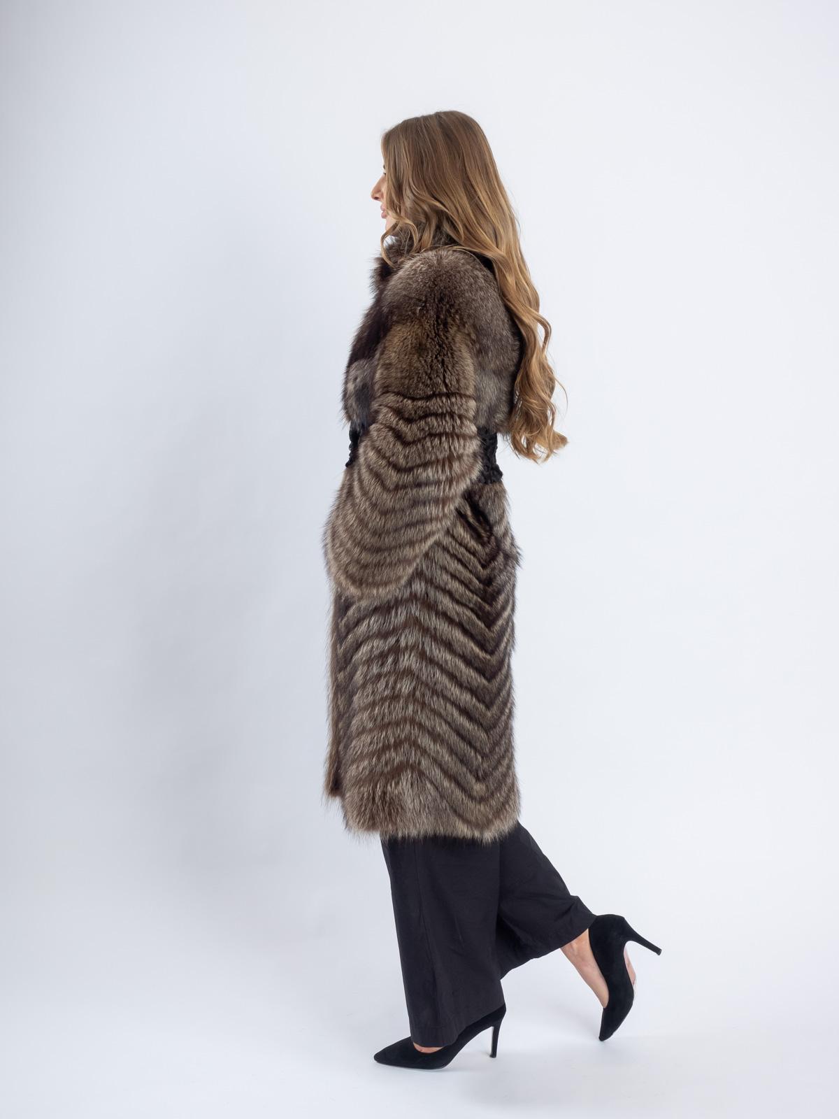 Шуба женская из меха енота Отрада 488-Д-Е