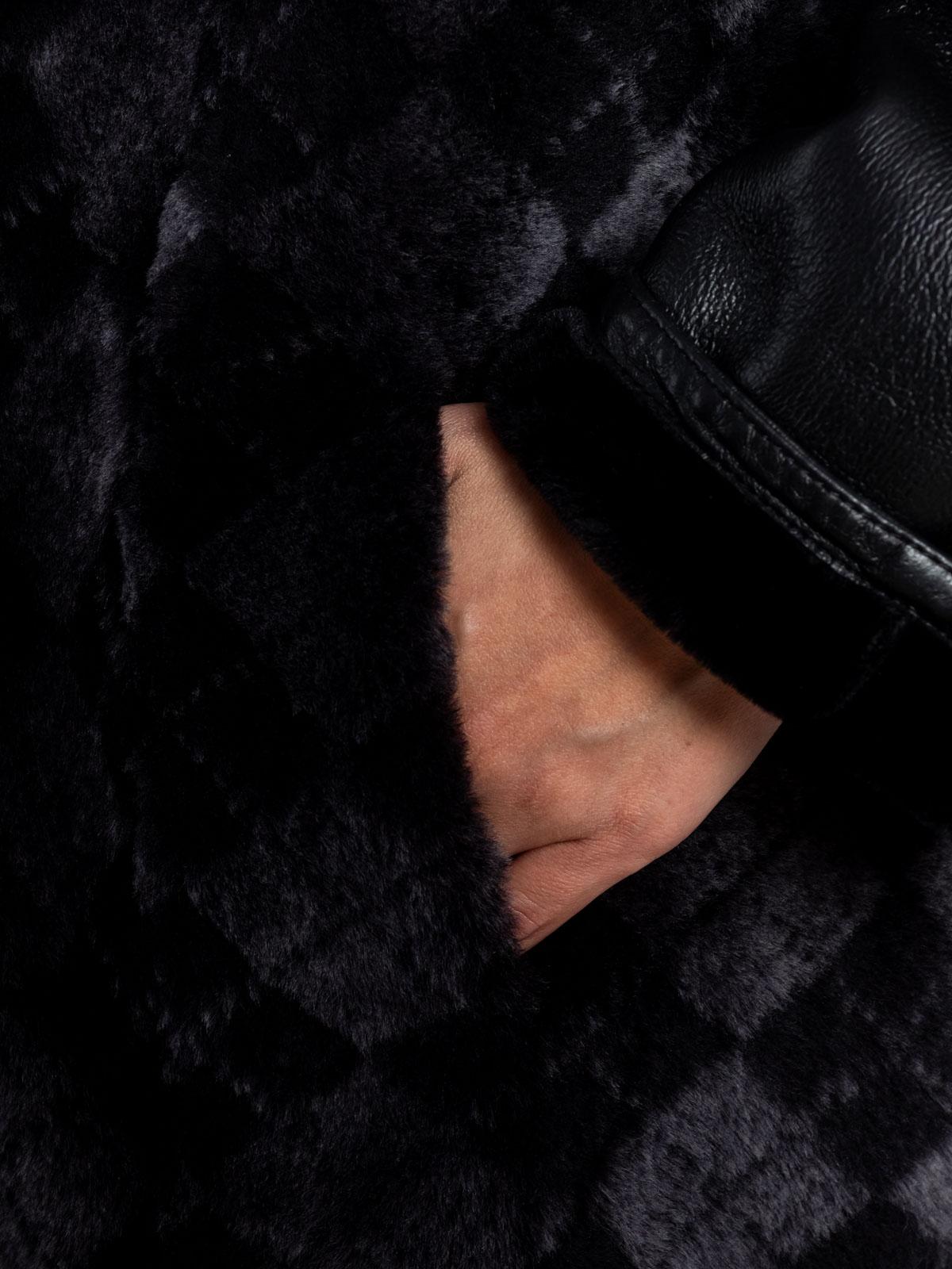 Дубленка женская из овчины Lindi West 7140-120