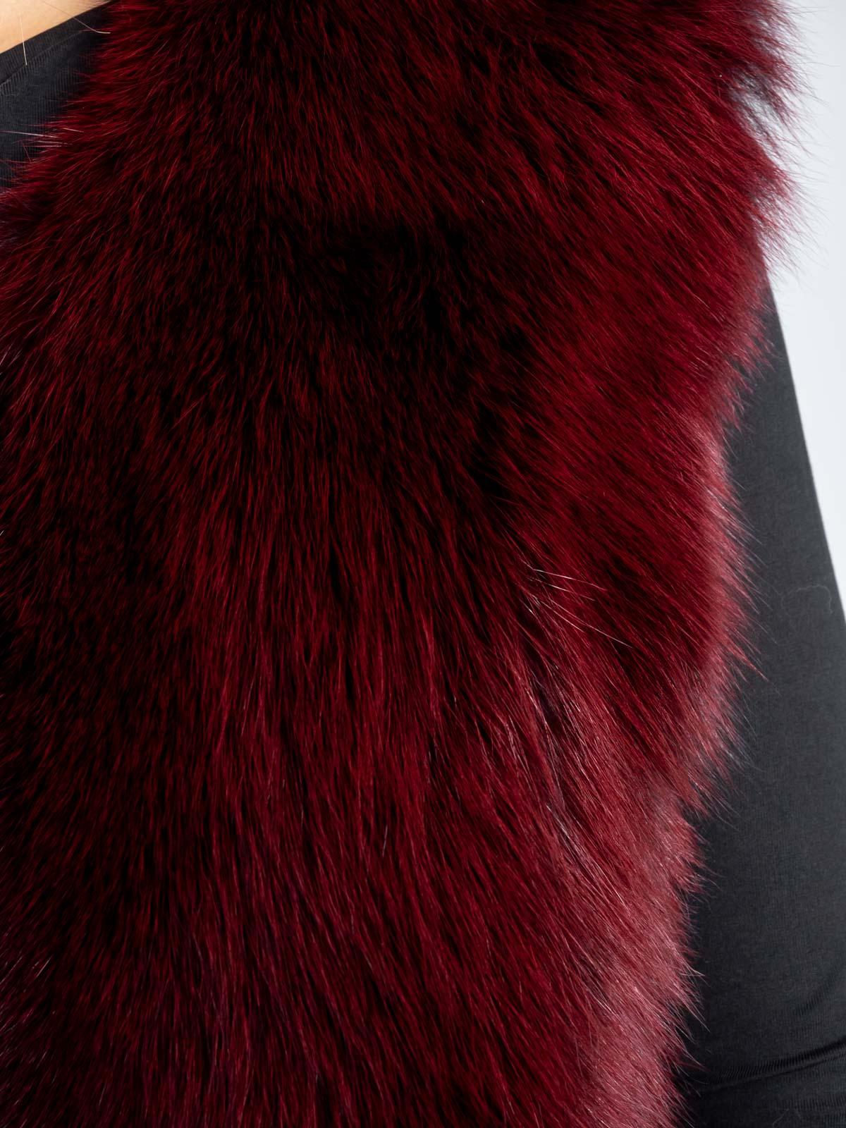 Жилет из текстиля и меха лисицы Меха России 49