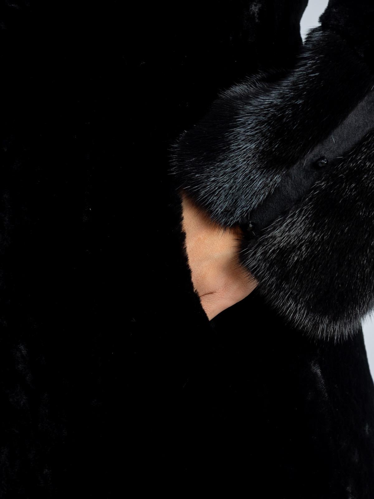 Шуба  женская из меха овчины ADAM FURS Екатерина