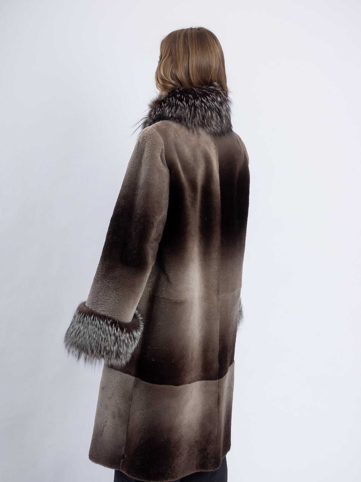 Шуба из меха бобра Меха России 392