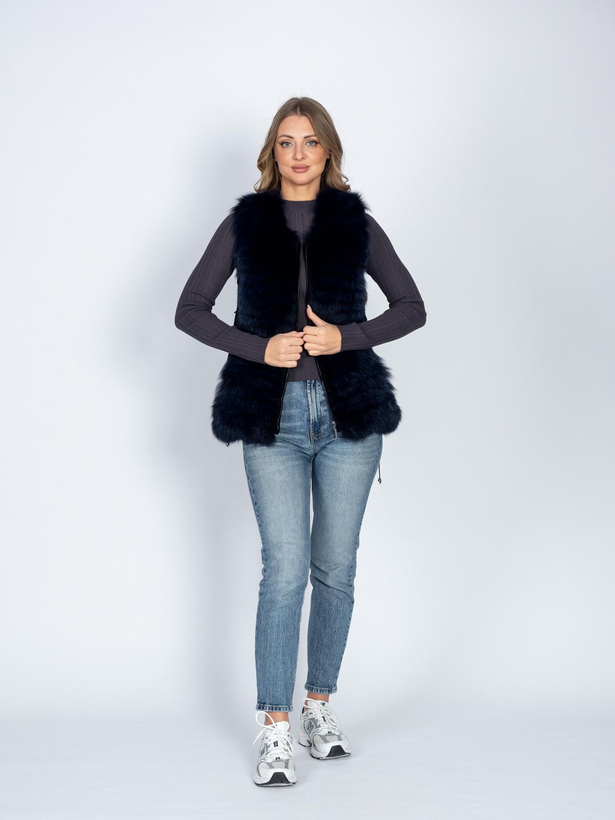 Жилет женский из текстиля и меха песца Меха России 49