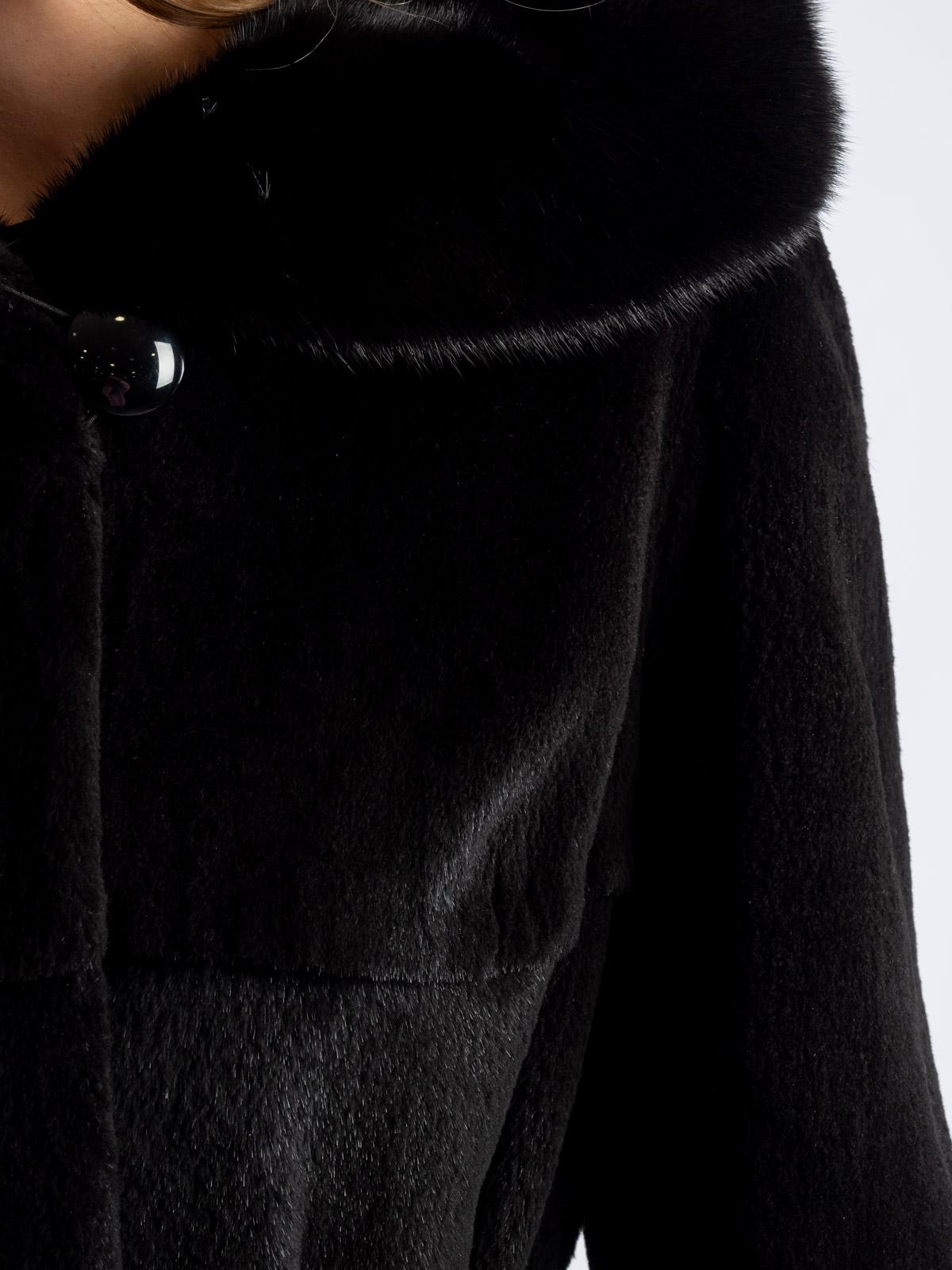 Шуба из меха нутрии женская Alex Милана