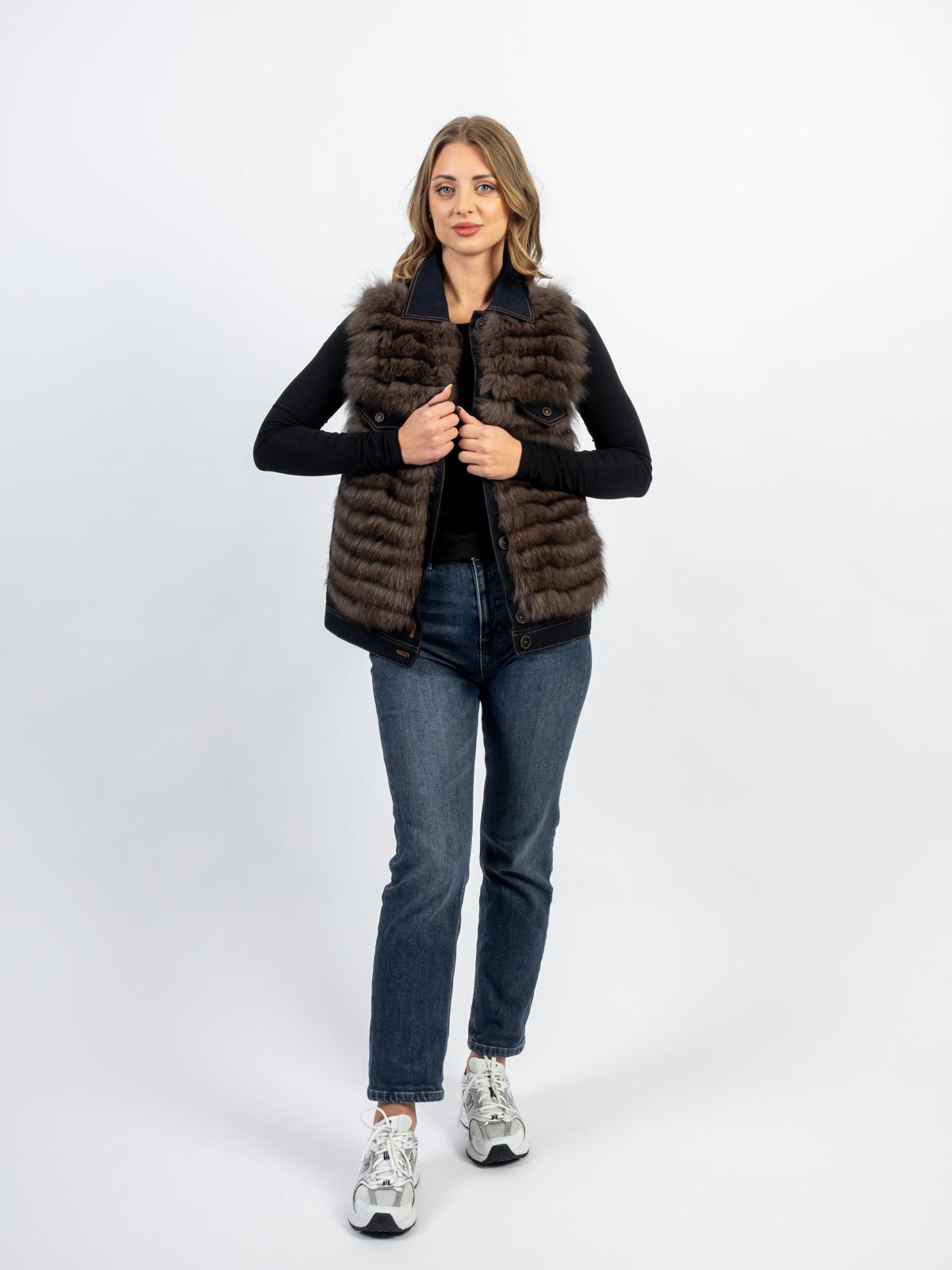 Жилет женский из текстиля и меха песца Р.О.М.А. Жилет 1