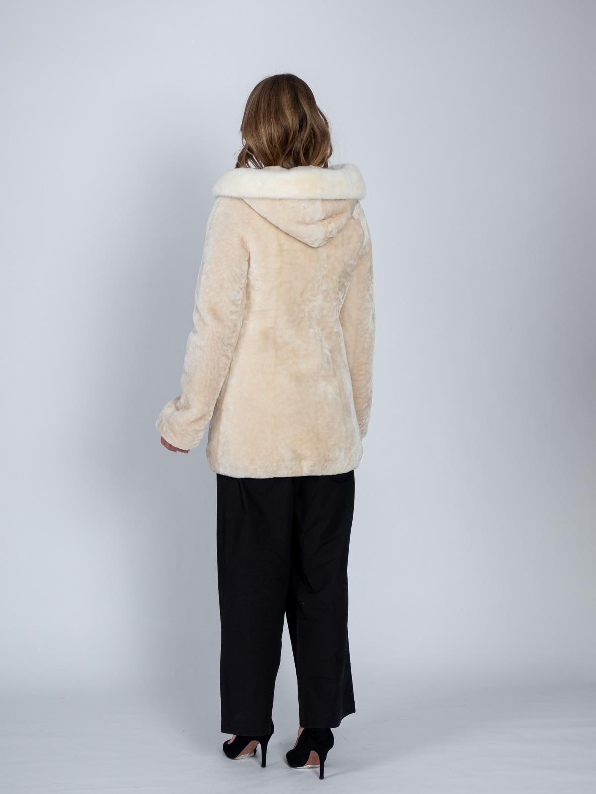 Шуба женская из меха овчины МиРель М-503