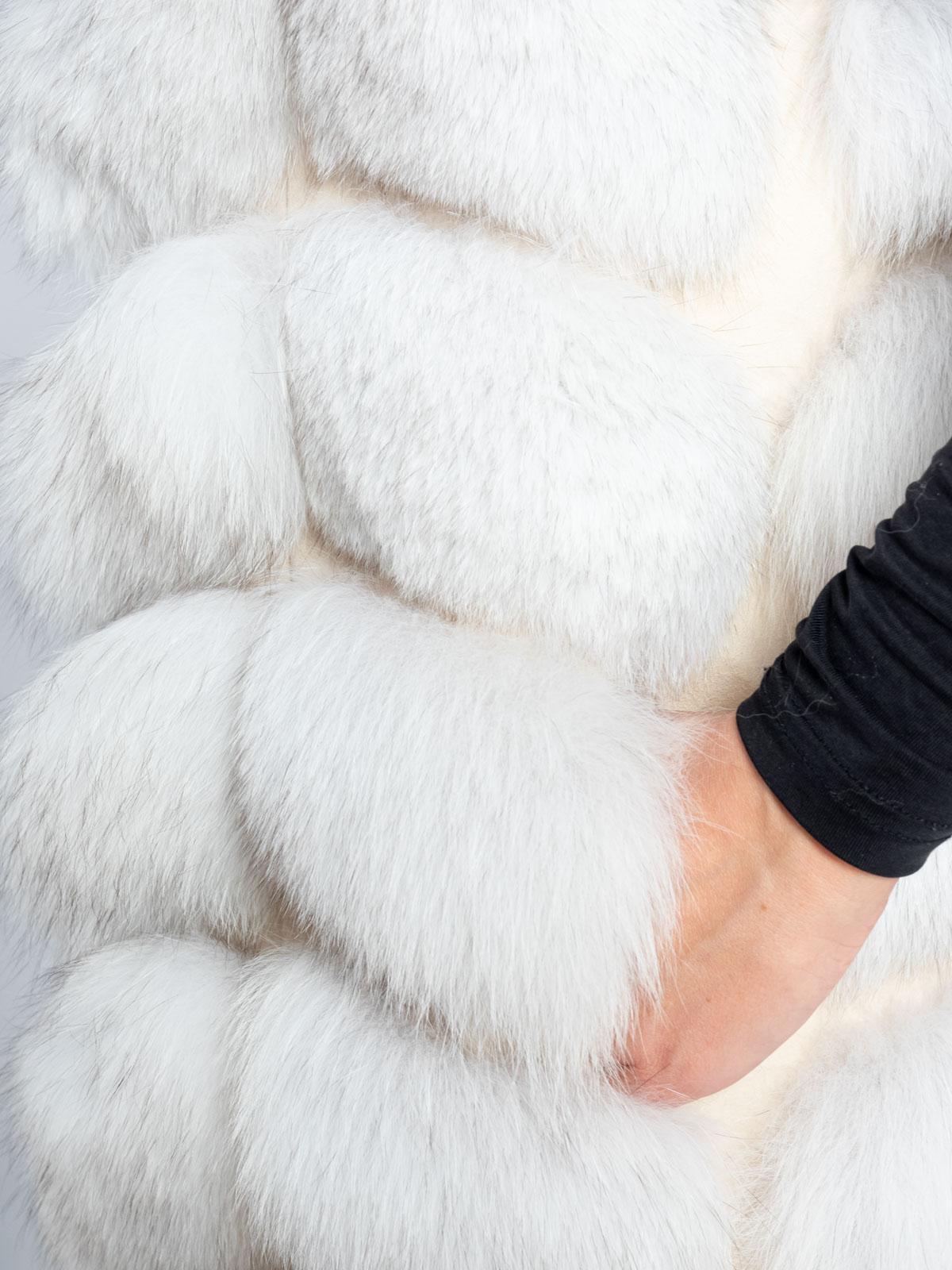 Жилет женский из меха песца Империя Меха 01-08-02