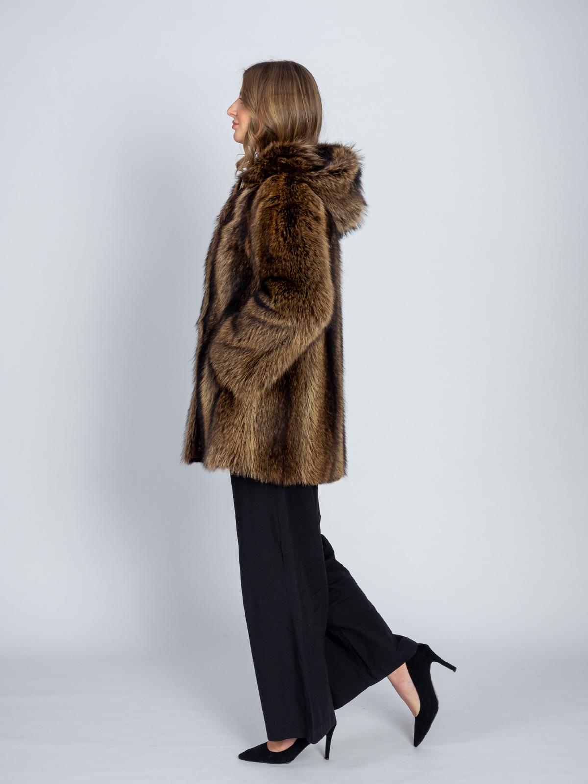 Шуба женская из меха енота Меха России 288-к 