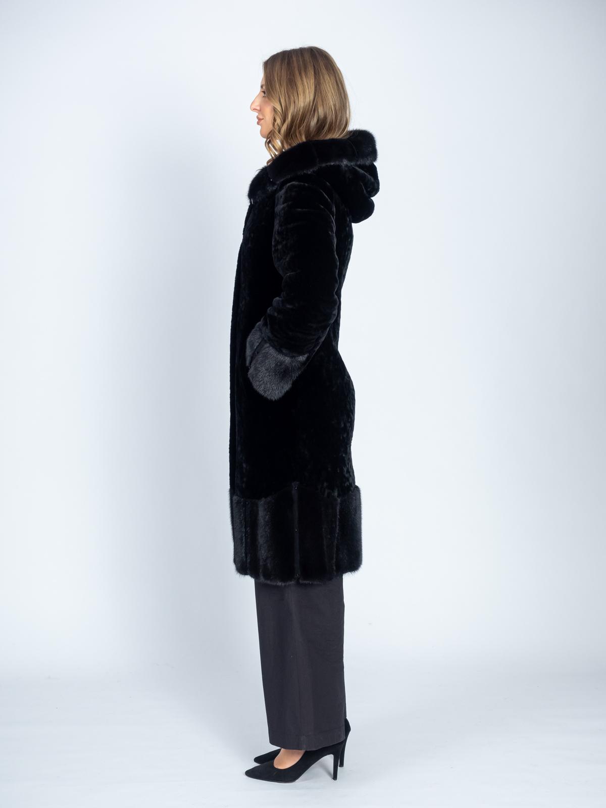 Шуба  женская из меха овчины ADAM FURS Екатерина