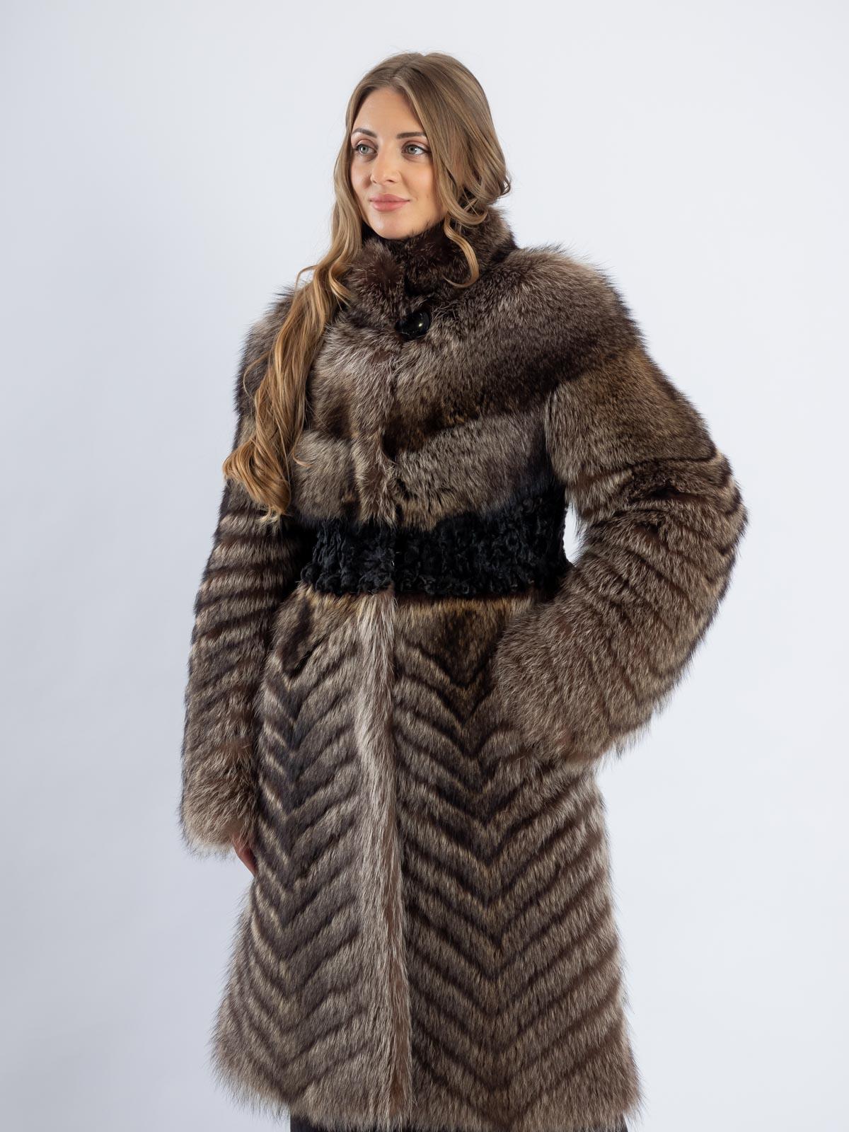 Шуба женская из меха енота Отрада 488-Д-Е