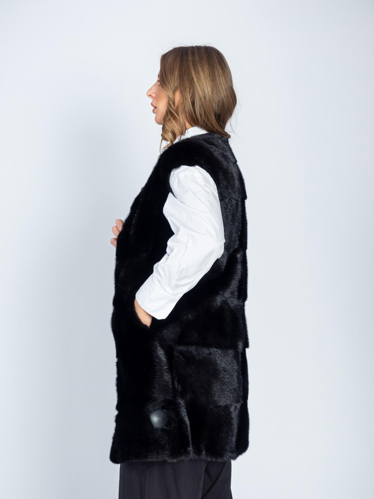 Жилет женский из меха норки поперечка