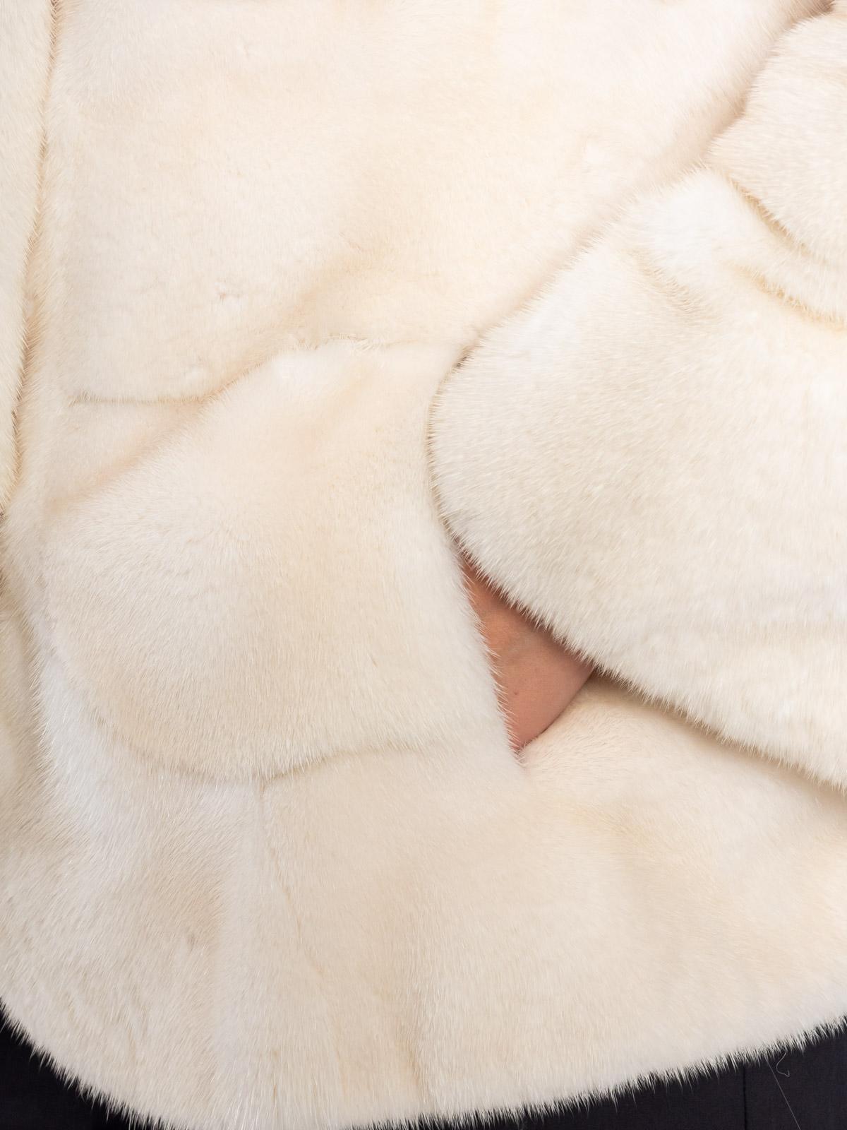 Шуба из меха норки женская  Меховая Мода MULLER