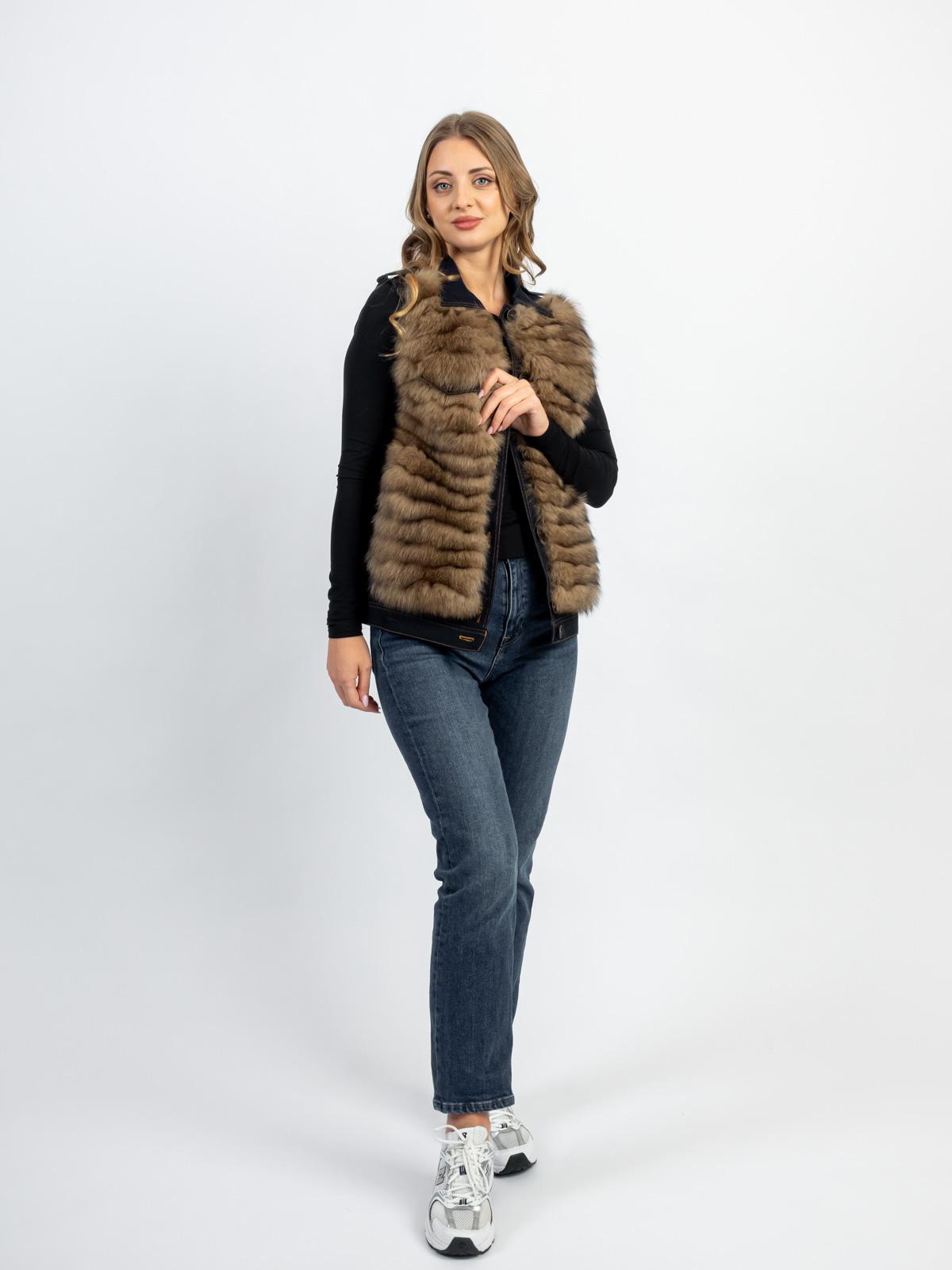 Жилет женский из текстиля и меха песца Р.О.М.А. Жилет 1