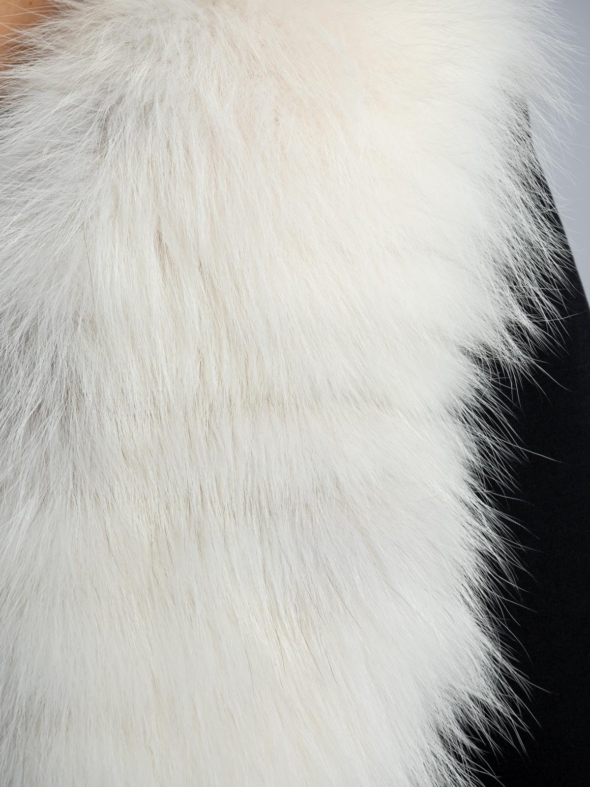 Жилет из текстиля и меха лисицы Меха России 49