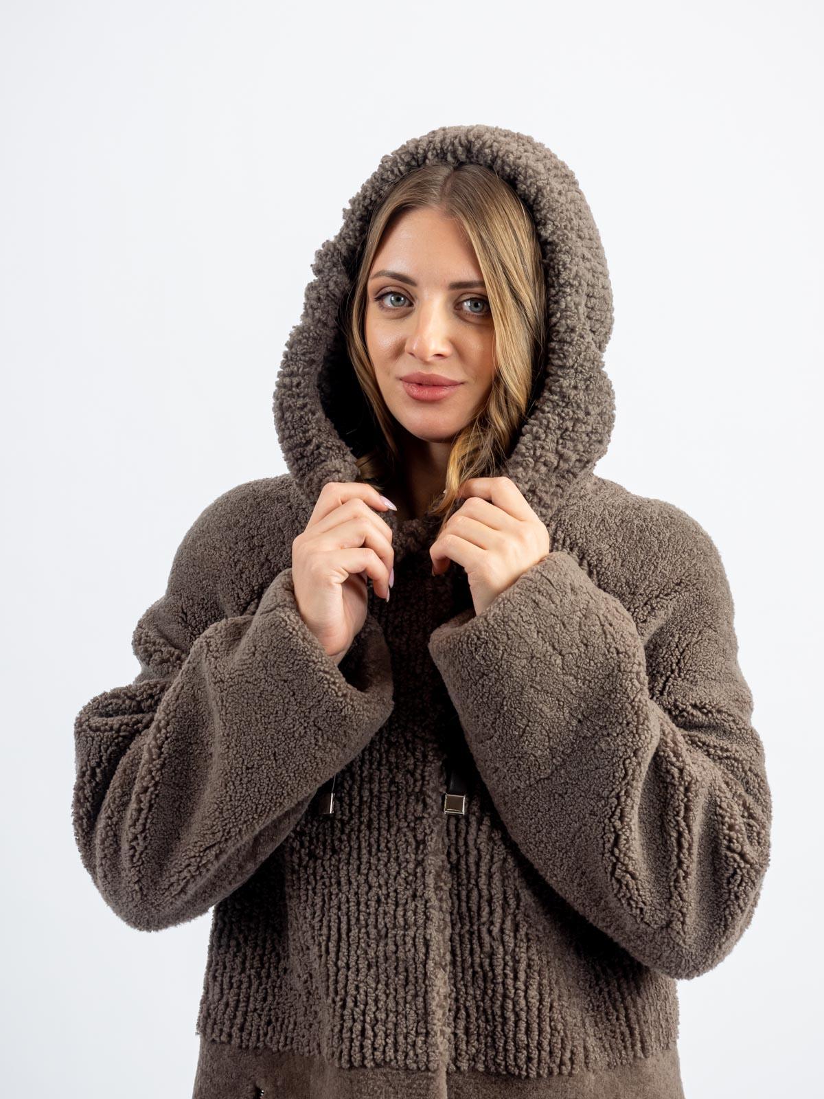 Шуба женская из меха овчины FAVORIT T-2305