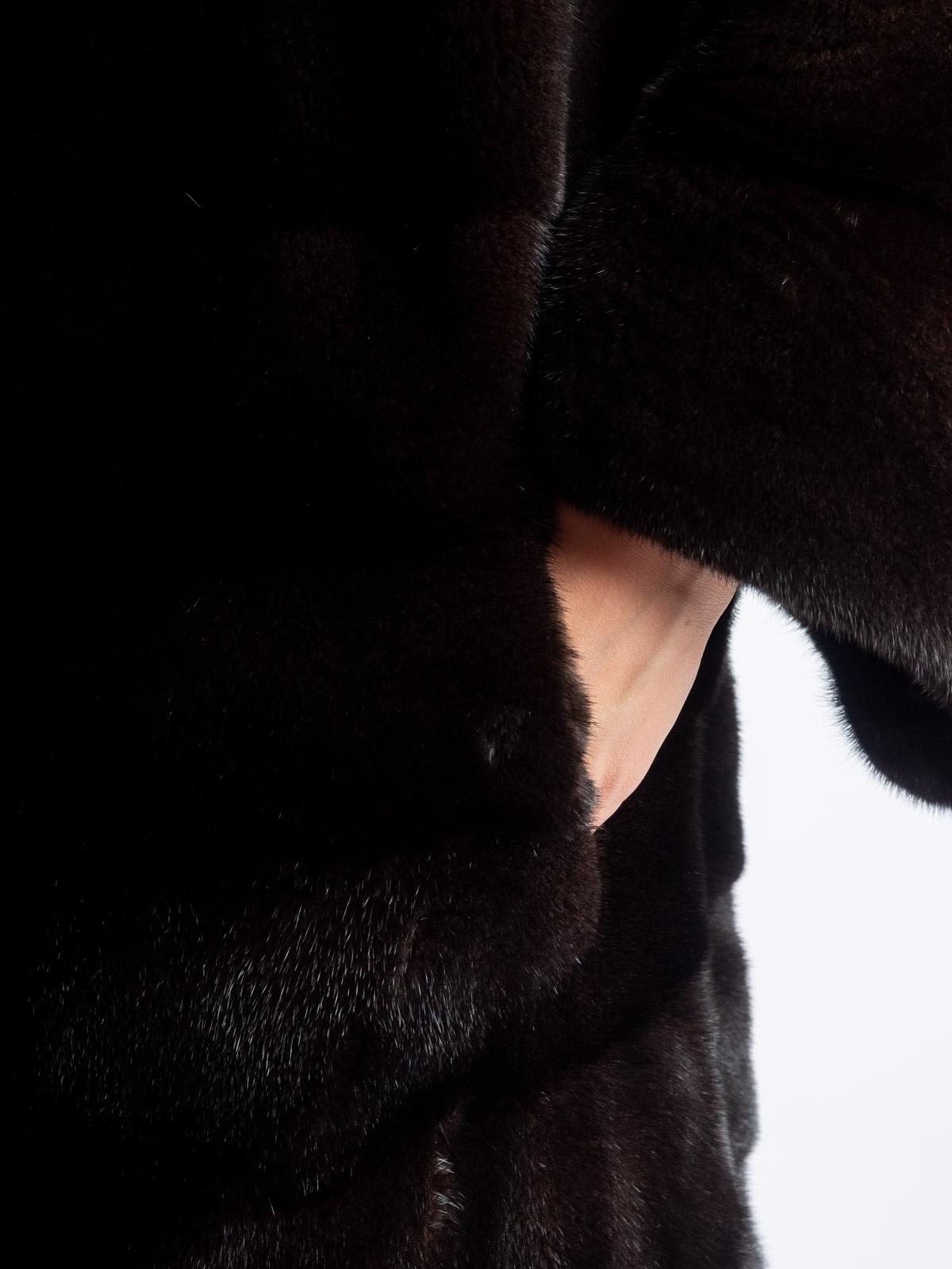 Шуба женская из меха норки Меховая Мода ОМ 6210