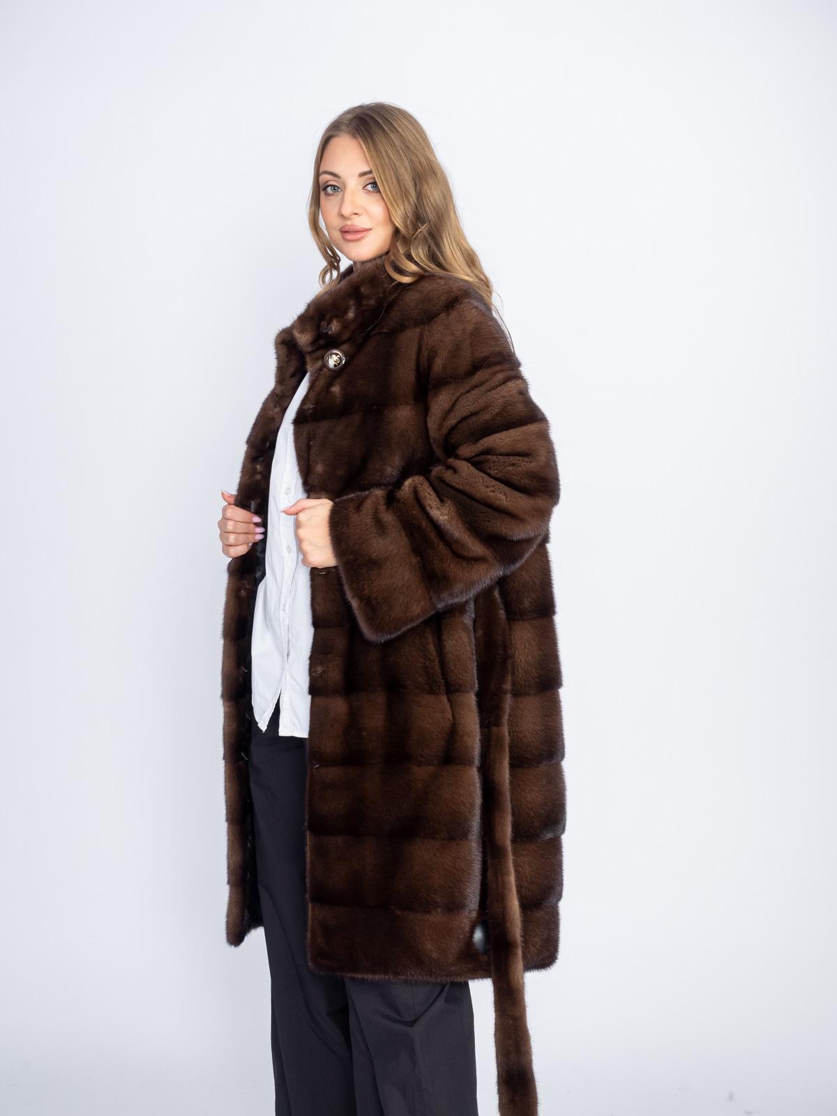 Шуба женская из меха норки Меха России 376-16